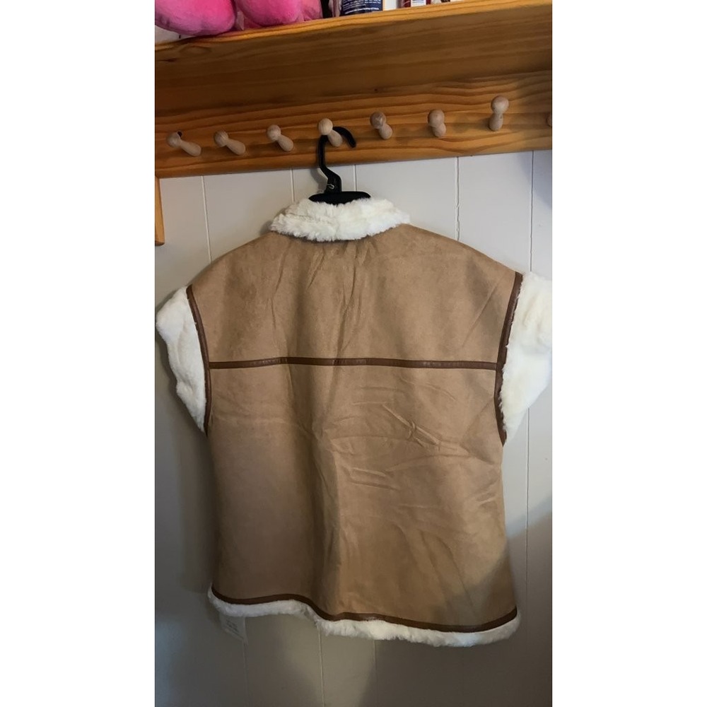 Vintage Faux Shearling Sherpa-Lined Vest with Wooden Buttons - Picture 2 of 6